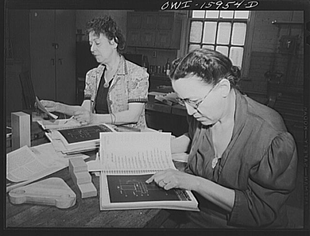 HIST 390 voyant picture.jpg HIST 390 voyant picture.jpg