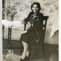 Aurora Calderon, portrait, photograph